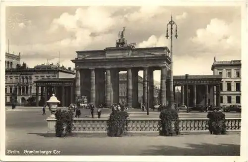 Berlin - Brandenburger Tor -736048