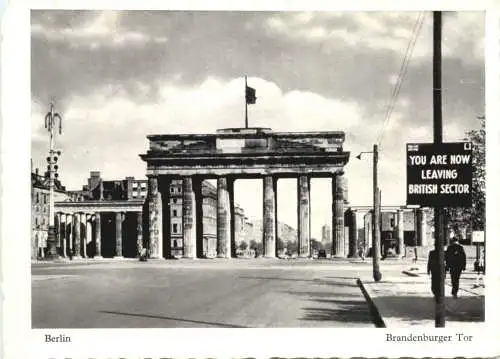 Berlin - Brandenburger Tor -736140