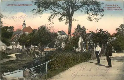 Niedercunnersdorf bei Löbau - Partie beim Kriegerdenkmal -739140