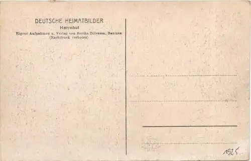 Herrnhut in Sachsen - Berthelsdorferstraße mit Kirche -740036