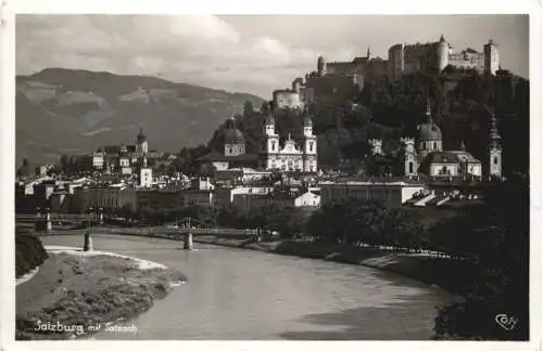 Salzburg mit Salzach -740716