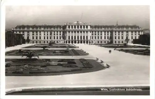 Wien - Lustschloss Schönbrunn -740762