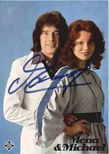 Mona & Michael mit Autogramm -742758