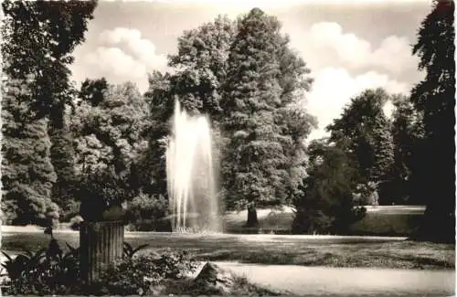 Hanau am Main - Partie im Schloßpark -744390