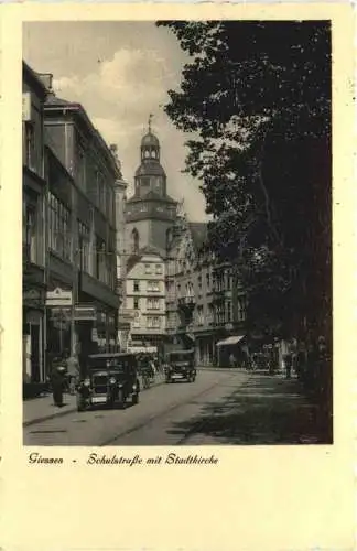 Giessen - Schulstraße mit Stadtkirche -751170