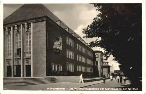Wilhelmshaven - Kommandogebäude der Marinestation -754346
