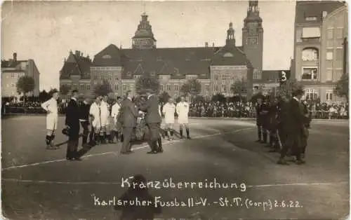 Karlsruhe Fussball Verein - Kranzüberreichung -755598