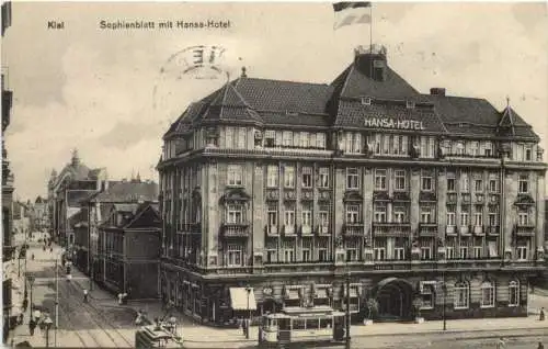 Kiel - Sophienblatt mit Hansa Hotel -755758