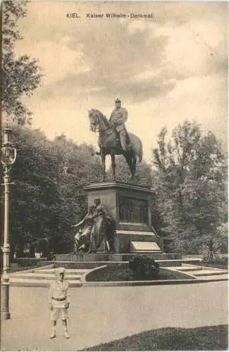 Kiel - Kaiser Wilhelm Denkmal -756112