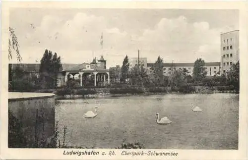 Ludwigshafen am Rhein - Ebertpark Schwanensee -757250