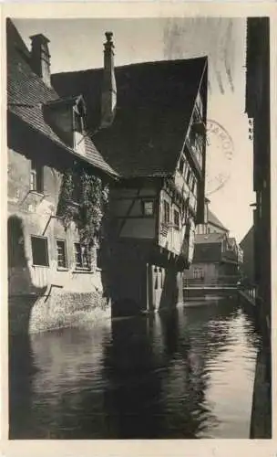 Ulm an der Donau - Schiefes Haus an der Blau -757304