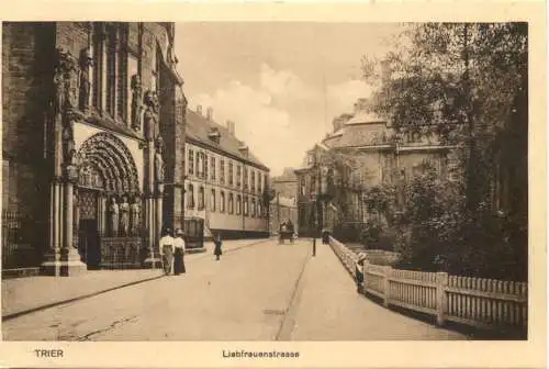 Trier - Liebfrauenstrasse -760422