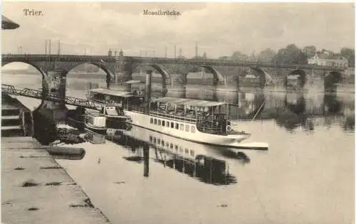 Trier - Moselbrücke -760358