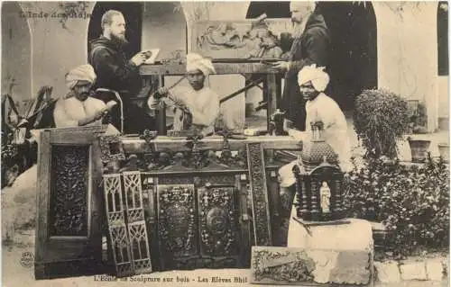 India - L Ecole de Sculpture sur bois -764768