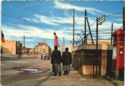 Berlin - Checkpoint Charlie -766862