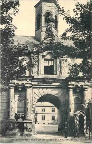 Trier - Palastkaserne -773688