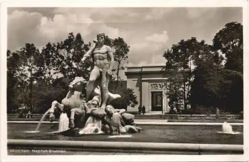 München - Neptun Brunnen -775600