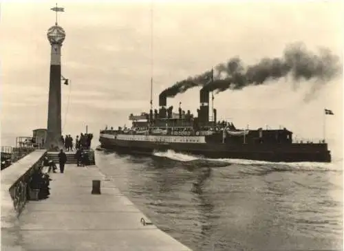 Warnemünde - Dampfer Prinzesse Alexandrine -780404