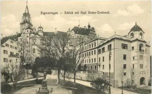 Sigmaringen-Schloß mit Karl Anton-Denkmal. -555726