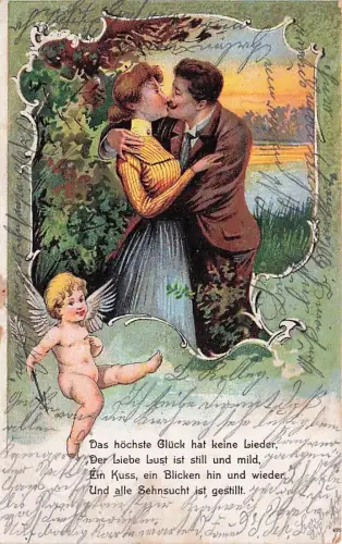 AK Amor freut sich über Liebespaar -793736
