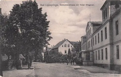 Bad Lippspringe. Detmolderstrasse mit Hotel Wegener. -793856