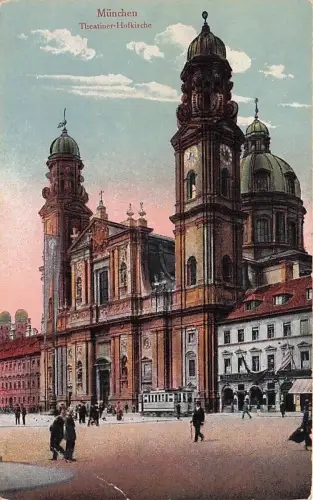 München Theatiner-Hofkirche -794396