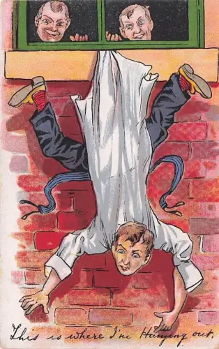 Mann wird kopfüber aus einem Fenster durch seine Mantelschwänze -795146