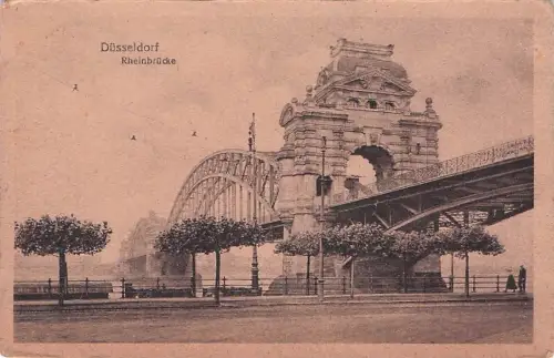 Düsseldorf Rheinbrücke -795564