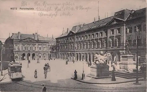AK Metz, Paradeplatz mit Strassenbahn -795734