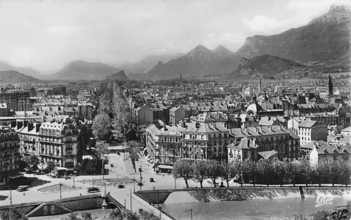 Grenoble Vue generale / Grenoble /Arrond. de Grenoble -795788