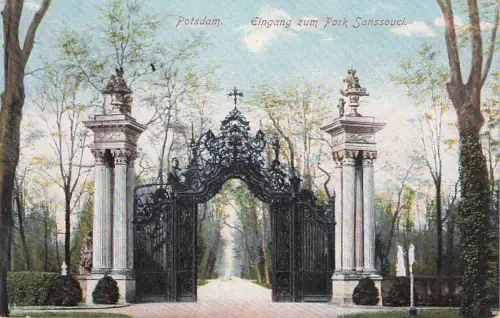 Potsdam, Eingang zum Park von Sanssouci -796470