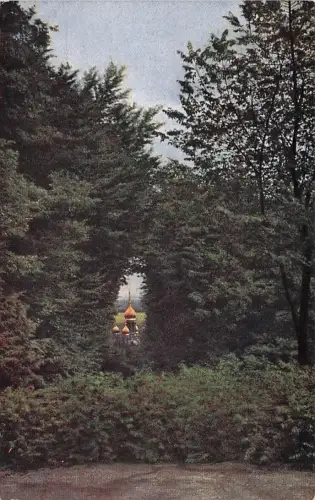 Wiesbaden - Durchblick zur Griechischen Kapelle -796572