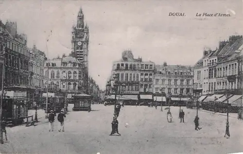 AK Douai, La Place d`Armes -797050