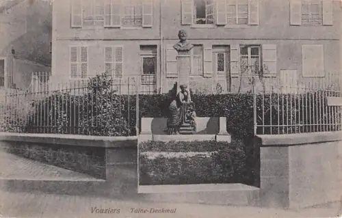 Vouziers Taine-Denkmal -799748