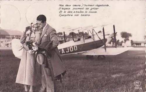 Nos deux cœurs, l'humeur Vagabonde, D'espace pourront se griser Et le vent, a travers le monde, Eparpillera nos baisers. -799762