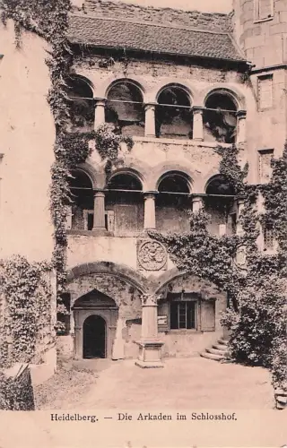 Heidelberg, die Arkaden im Schlosshof -800262