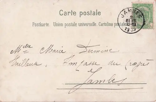 Kind mit Puppe -800392