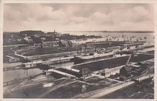 KIEL Holtenauer Schleuse Germany c1910s Vintage Postcard Out West Vintage Postcards (1 -800480