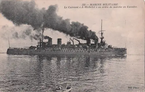 331-MARINE MILITAIRE. Le Cuirassé « J.-Michelet en ordre de marche en Escadre. -800742