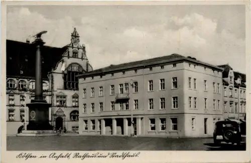 Stadt Köthen. - Rathaus und Marktplatz -427972