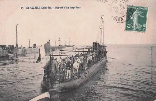 75-St-NAZAIRE (Loire-Inf.) - Départ d'un torpilleur -800780