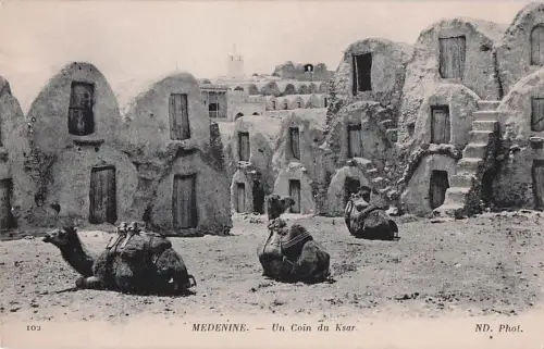 MEDENINE. Un Coin du Ksar. -801110