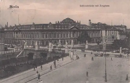 Berlin Schlossbrücke mit Zeughaus -802256