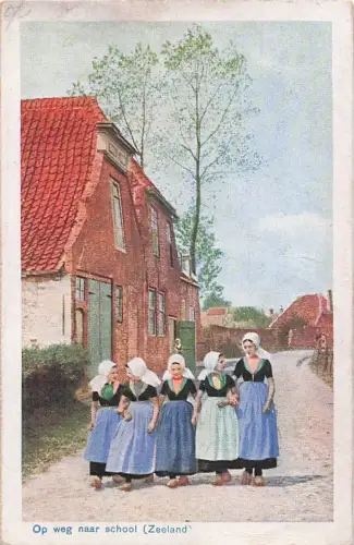 Op weg naar school (Zeeland -802402