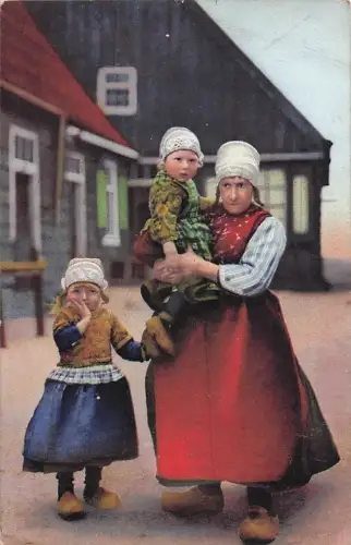 Ak Marken Nordholland, Niederländische Trachten, Familie -802422