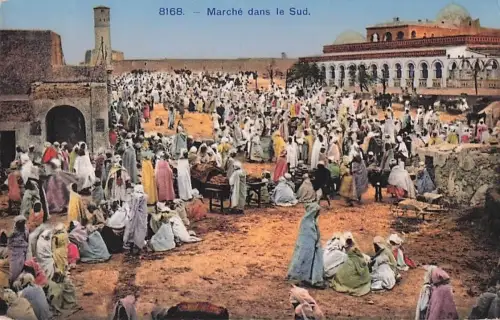 8168. Marché dans le Sud. -802600