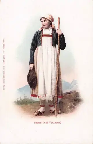 AK Bäuerin aus Uri in Trachtenkleidung -802534