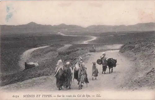 SZENEN UND TYPEN - SUR LE COL DE SFA -802726