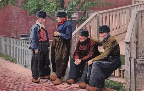 Volendam Niederlande, Holland Niederländische Männer, Holzschuhe Postkarte -802746