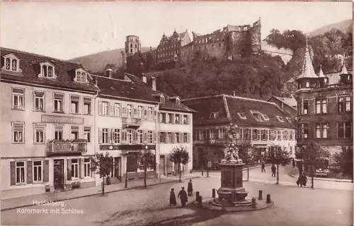 Heidelberg, Kornmarkt mit Schloss. -803246